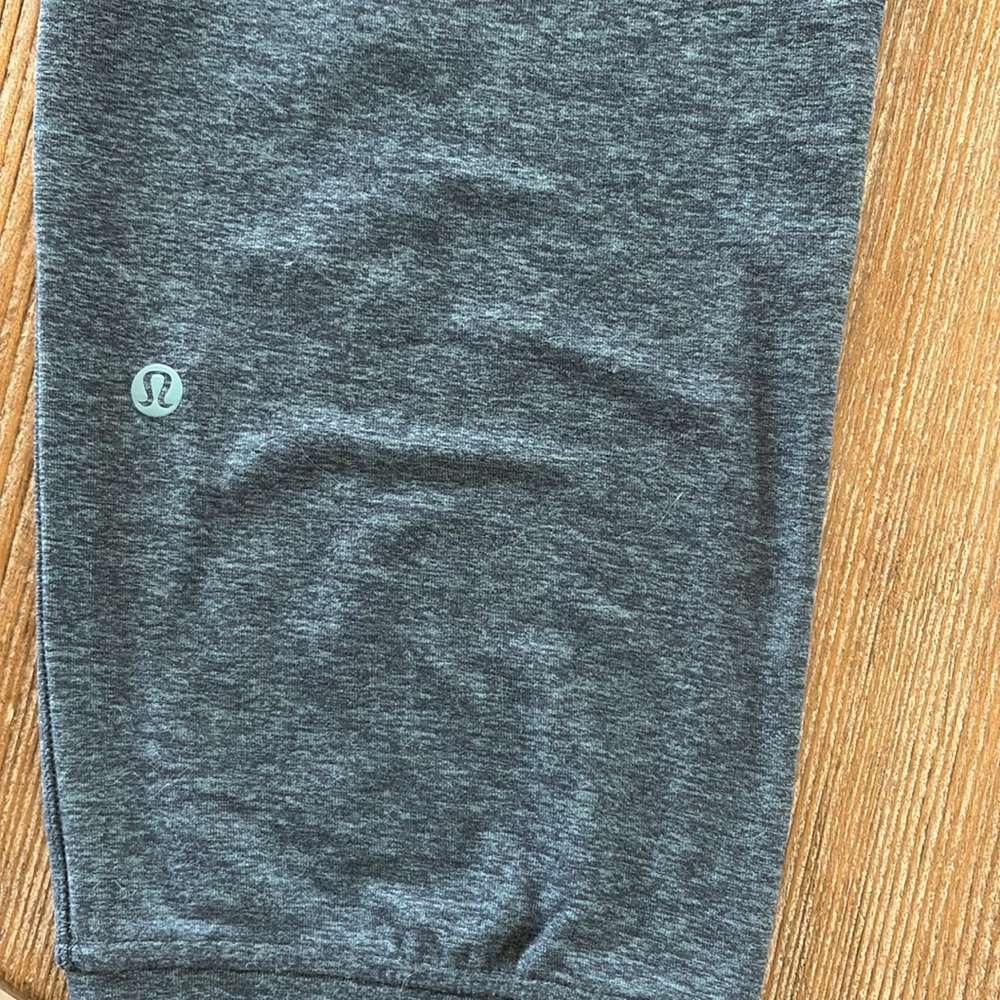 Lululemon 3/4 Jogger - Picture 4 of 5